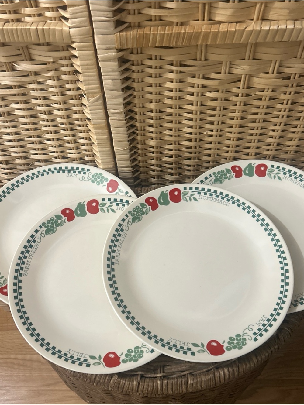 Corelle Farm Fresh Set Of 4 Dinner Plates 10.4 in Cottage 80’s